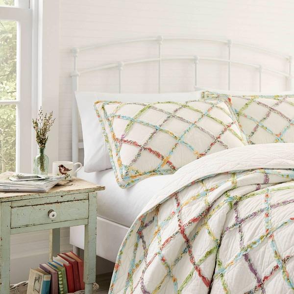 Laura Ashley(R) Ruffle Garden Cotton Quilt alternate view