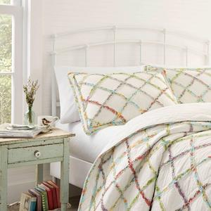 Laura Ashley(R) Ruffle Garden Cotton Quilt alternate view