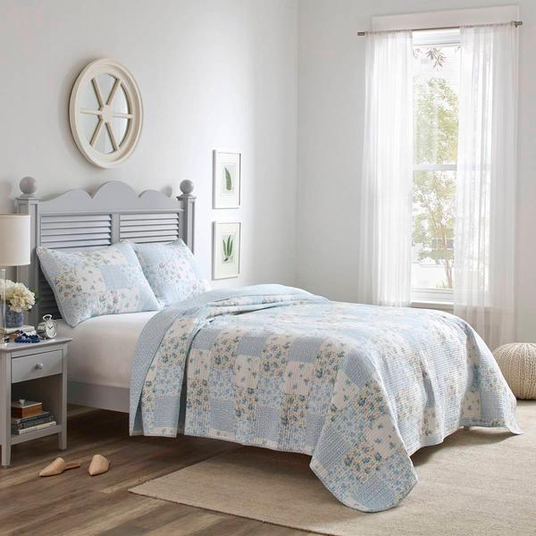 Laura Ashley(R) Kenna 136 Thread Count Reversible Quilt Set alternate view
