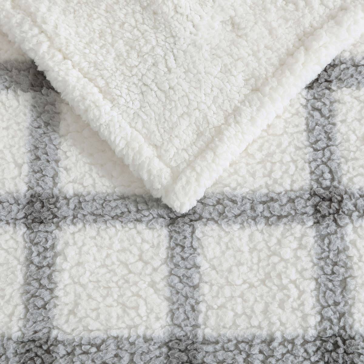 Eddie Bauer Bunkhouse Plaid Sherpa Reversible Throw