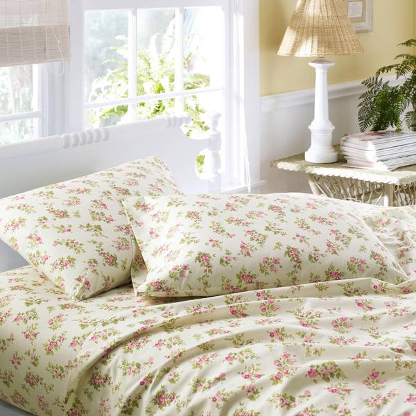 Laura Ashley(R) Audrey Flannel Sheet Set
