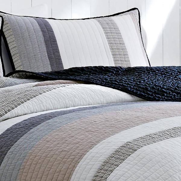Nautica Tideway Quilt alternate view