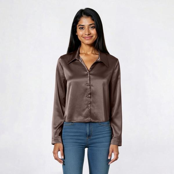 Juniors Love Tree V-Neck Cropped Satin Button-Up