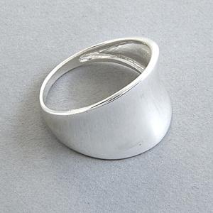 Marsala Sterling Silver Polished Cigar Band Ring