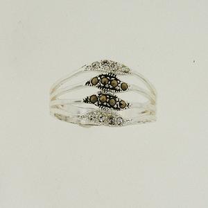 Marsala Clear Crystal Row Ring