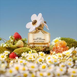 Marc Jacobs Daisy Eau So Intense Eau de Parfum alternate view