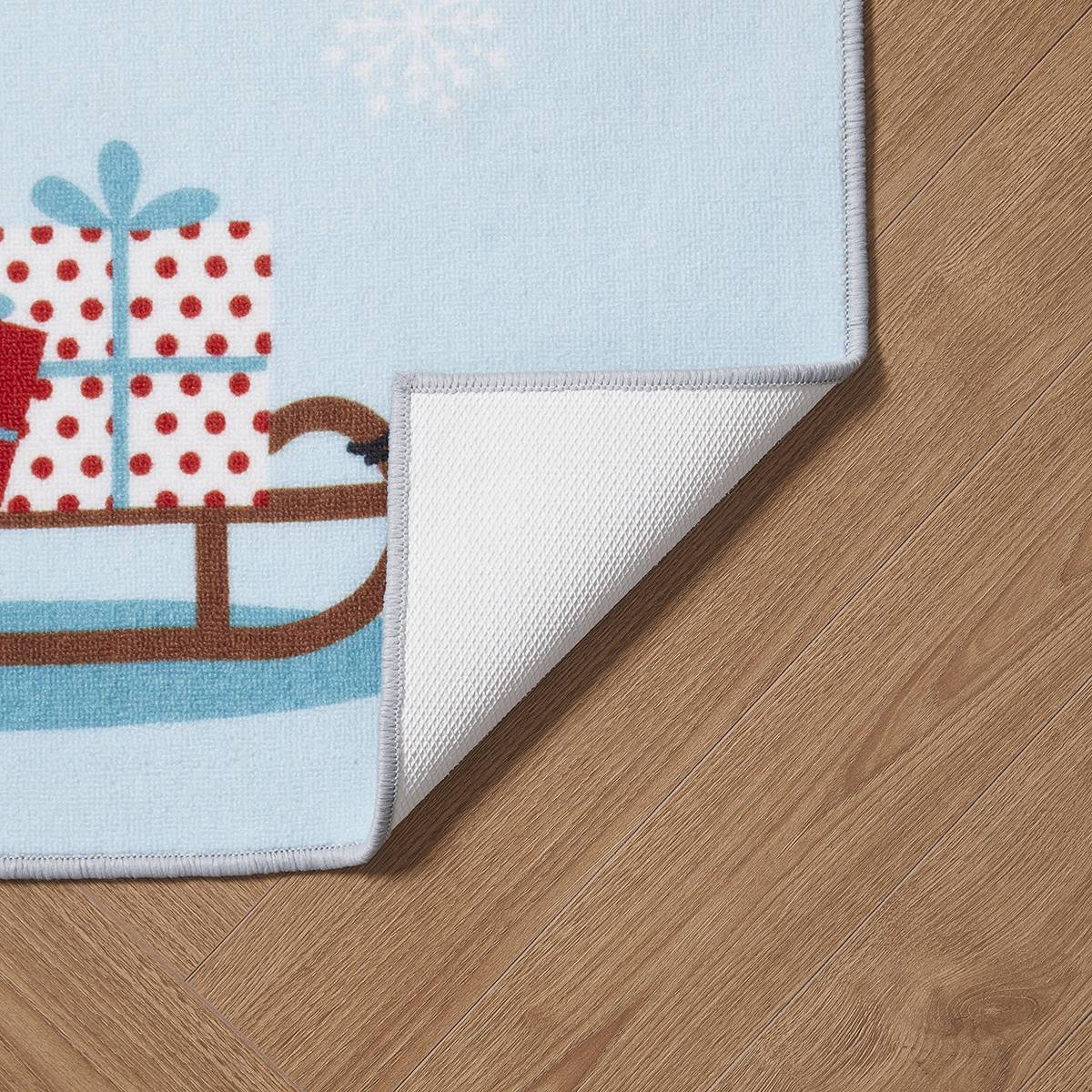 VCNY Home Christmas Sleigh Light Blue Indoor Scatter Rug