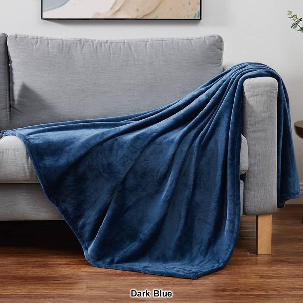 Cannon Solid Plush Throw alternate view
