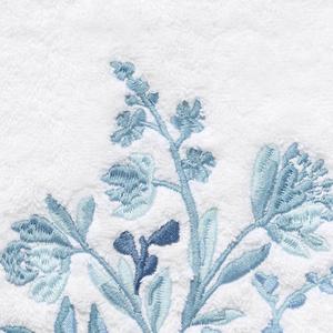 IZOD(R) Mystic Floral 2pk, Bath Towel Collection alternate view