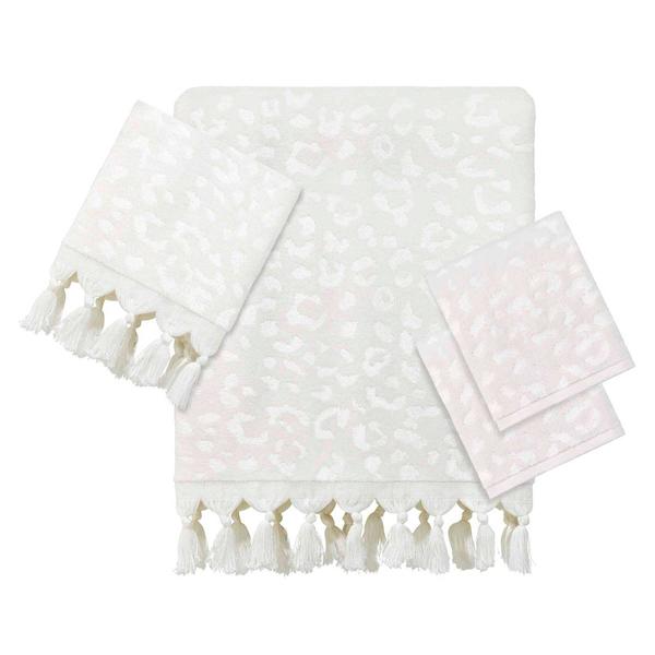 Nicole Miller Celina 2pk. Bath Towel Collection