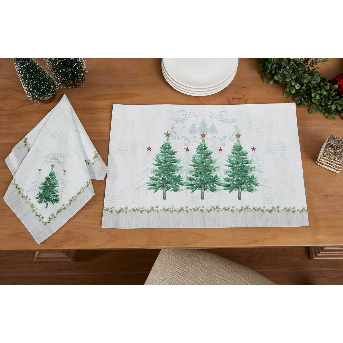 Avanti Trees Holiday Napkins - Set Of 4