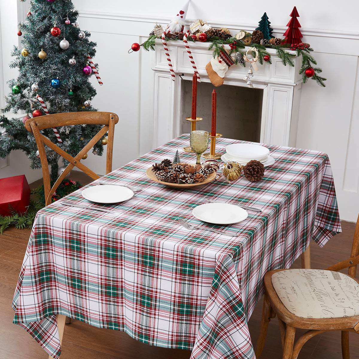 Avanti Holiday Plaid Tablecloth