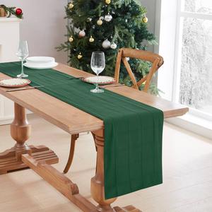 IZOD(R) Chadwick Table Runner