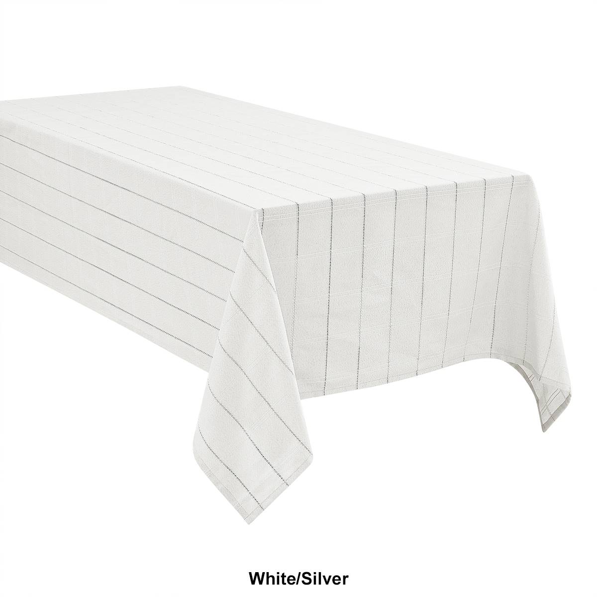 IZOD(R) Chadwick Lurex Tablecloth