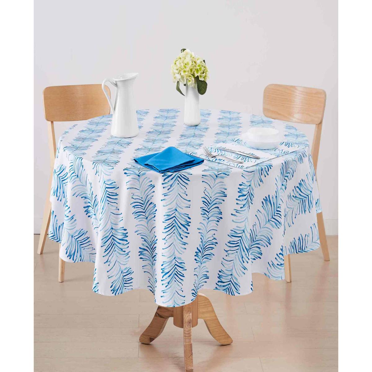 IZOD(R) Seagrass Stripe Tablecloth