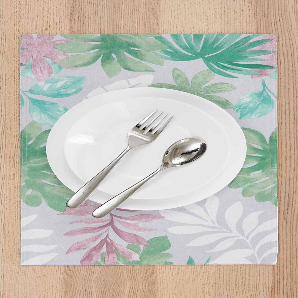 IZOD(R) Cove Palm Placemats - Set Of 4