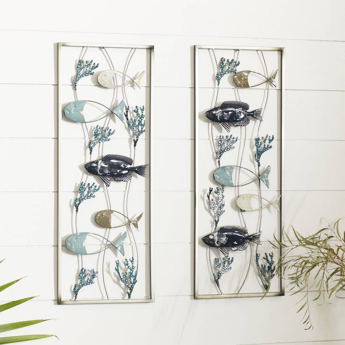 9th & Pike(R) Large Fishes With Seaweed Wall Decor - Set Of 2