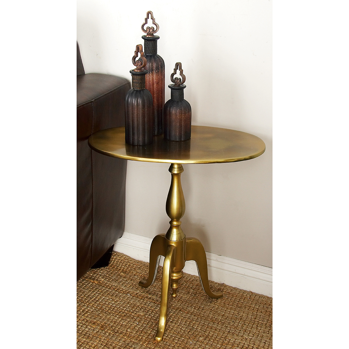 9th & Pike(R) Aluminum Traditional Accent Table