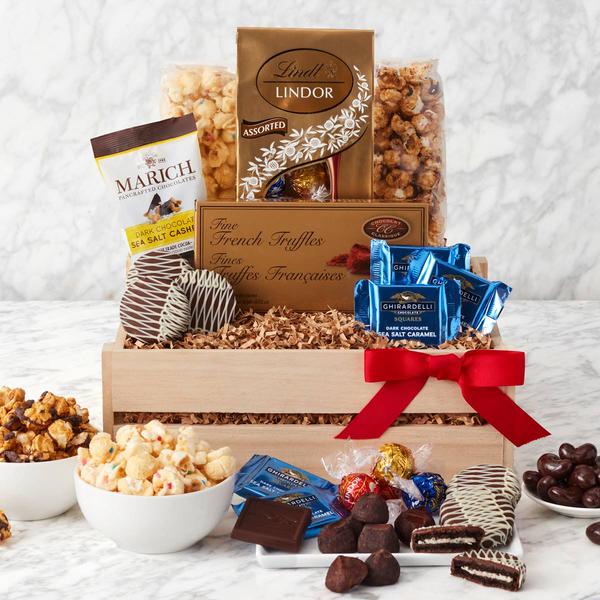 Hickory Farms(R) Sweet Snacks Gift Crate alternate view