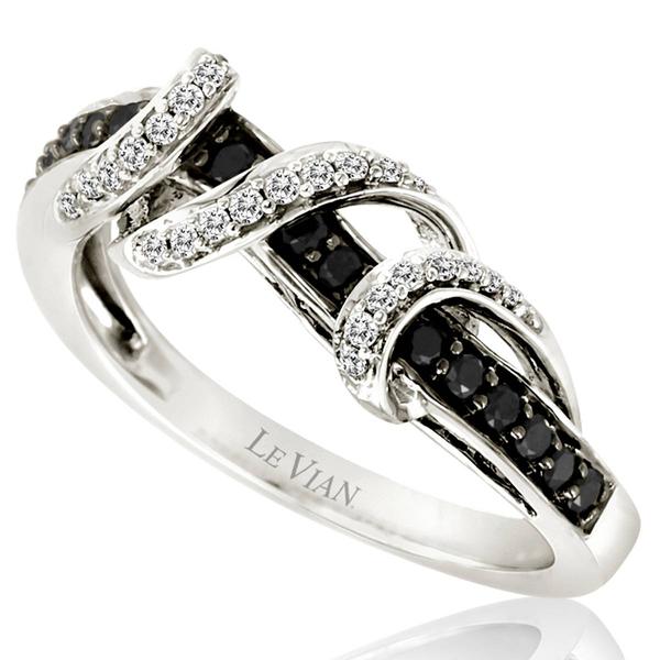 Le Vian(R) Blackberry Diamonds(R) Vanilla Diamonds(R) Ring