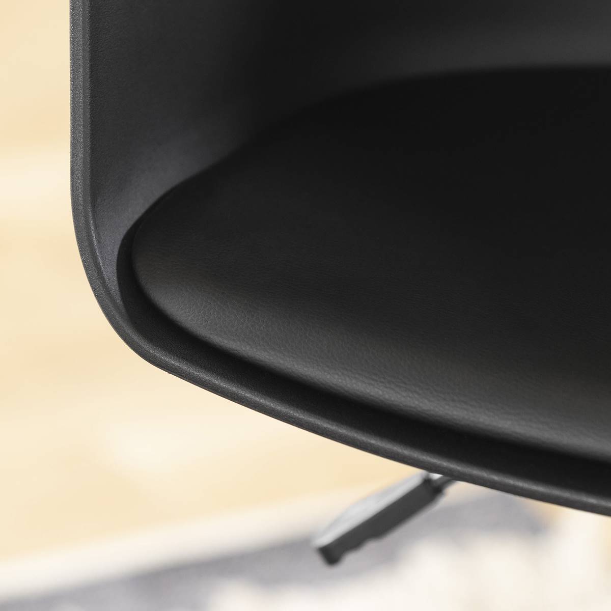 South Shore Flam Swivel Chair