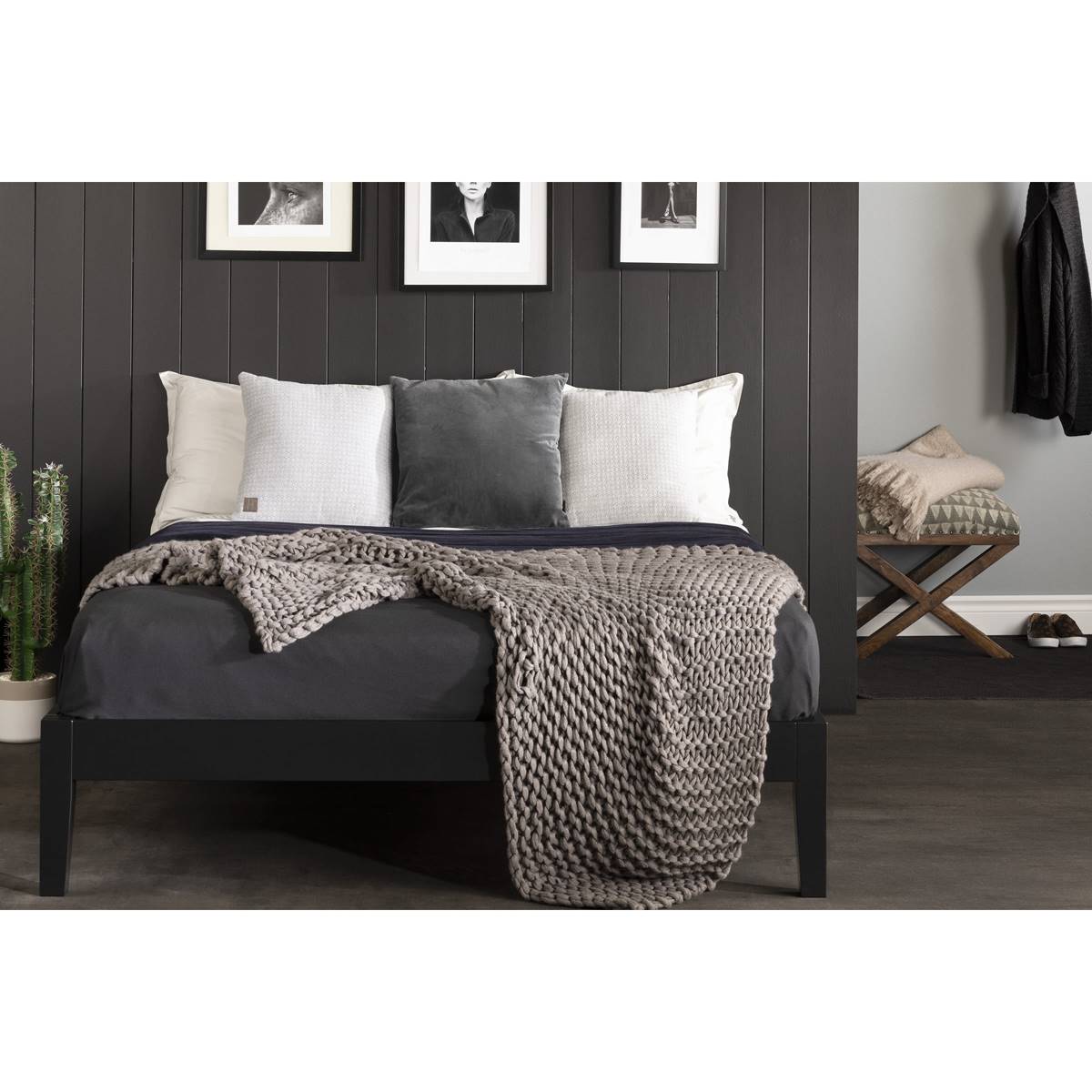 South Shore Vito Queen Black Platform Bed Frame