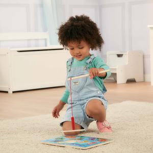 Melissa & Doug(R) Fishing Magnetic Puzzle Game alternate view