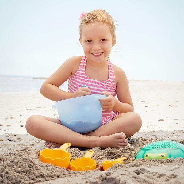 Melissa & Doug(R) Seaside Sidekicks Sand Baking Set alternate view