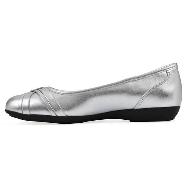 Womens Cliffs by White Mountain Calming Flats alternate view