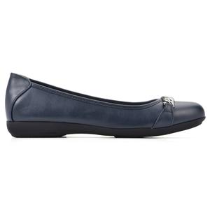 Womens Cliffs by White Mountain Charmed Flats alternate view