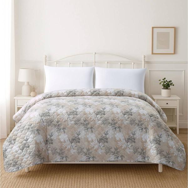 Ashley Cooper(tm) Arla Print Quilt