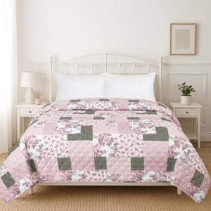 Ashley Cooper(tm) Calista Patchwork Print Quilt
