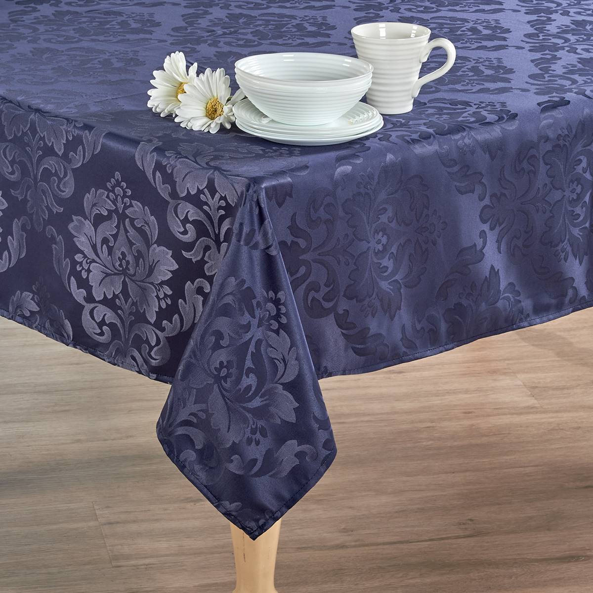 Marilyn Jacquard Tablecloth