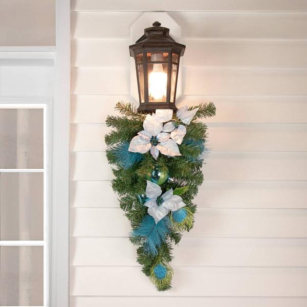 Northlight 24in. Pre-Decorated Pine Teardrop Swag alternate view
