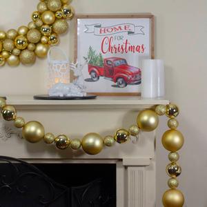 Northlight 6ft. Vegas Gold Ball Christmas Garland alternate view