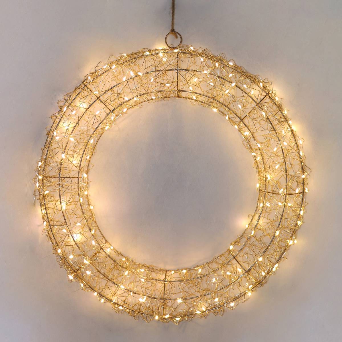 Northlight Seasonal 18in. LED Gold Wire Wreath