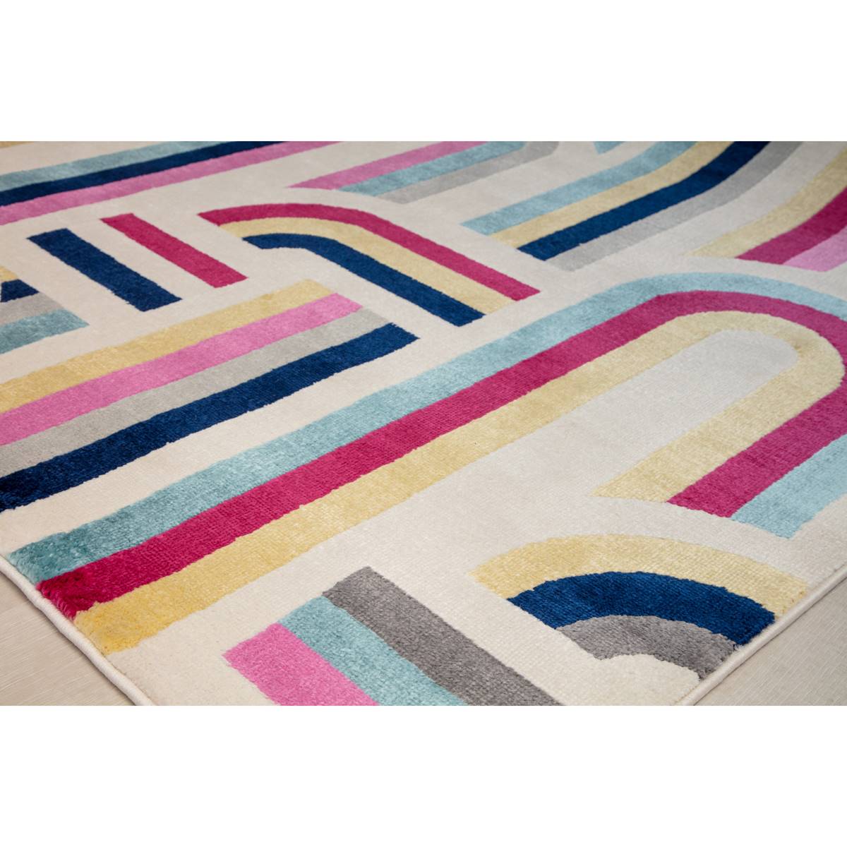 Elizabeth Sutton Vera Retro Rectangular Area Rug