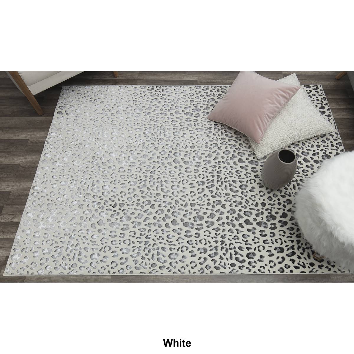 CosmoLiving By Cosmopolitan(tm) Hazel Snow Leopard Area Rug