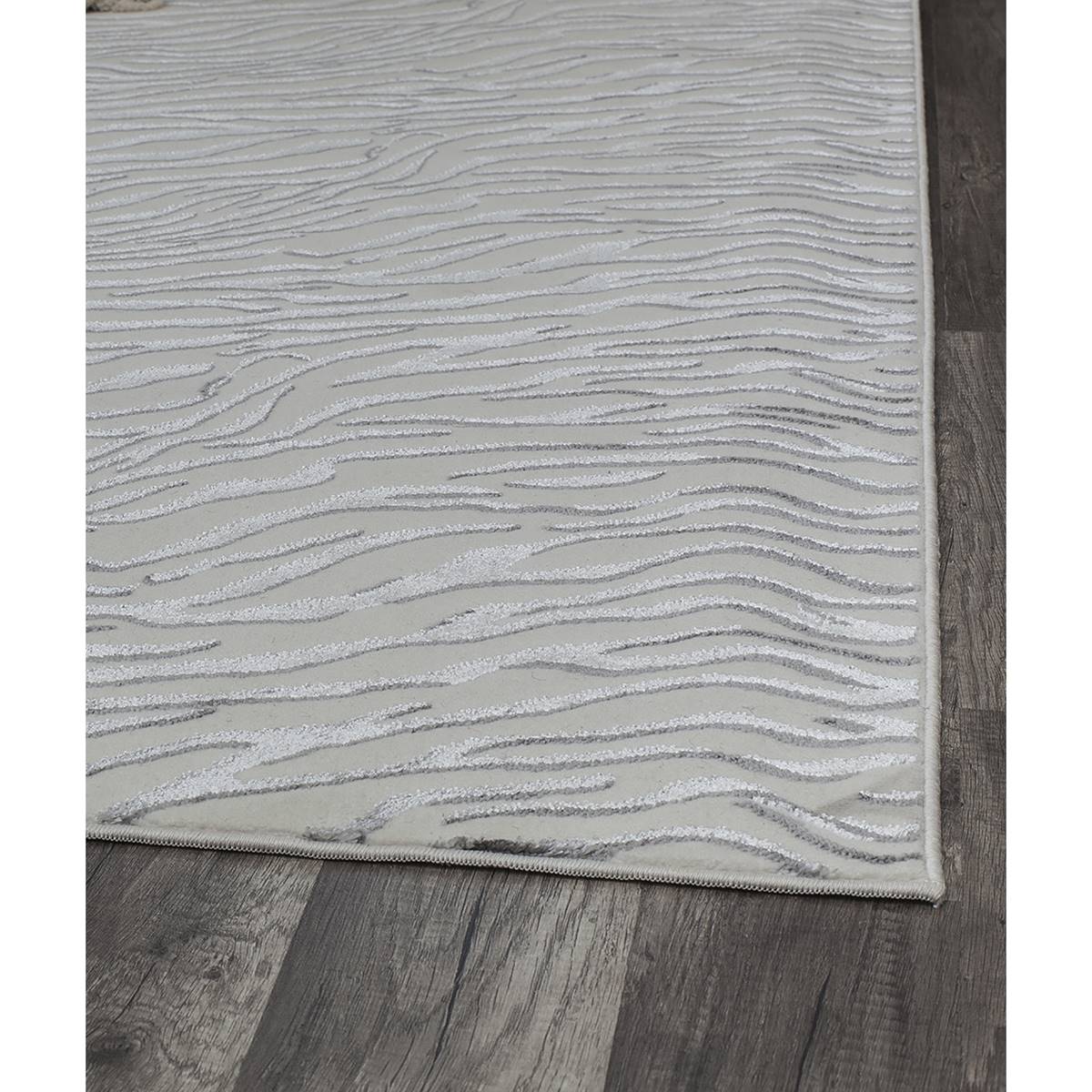 CosmoLiving By Cosmopolitan(tm) Hazel Tiger Area Rug