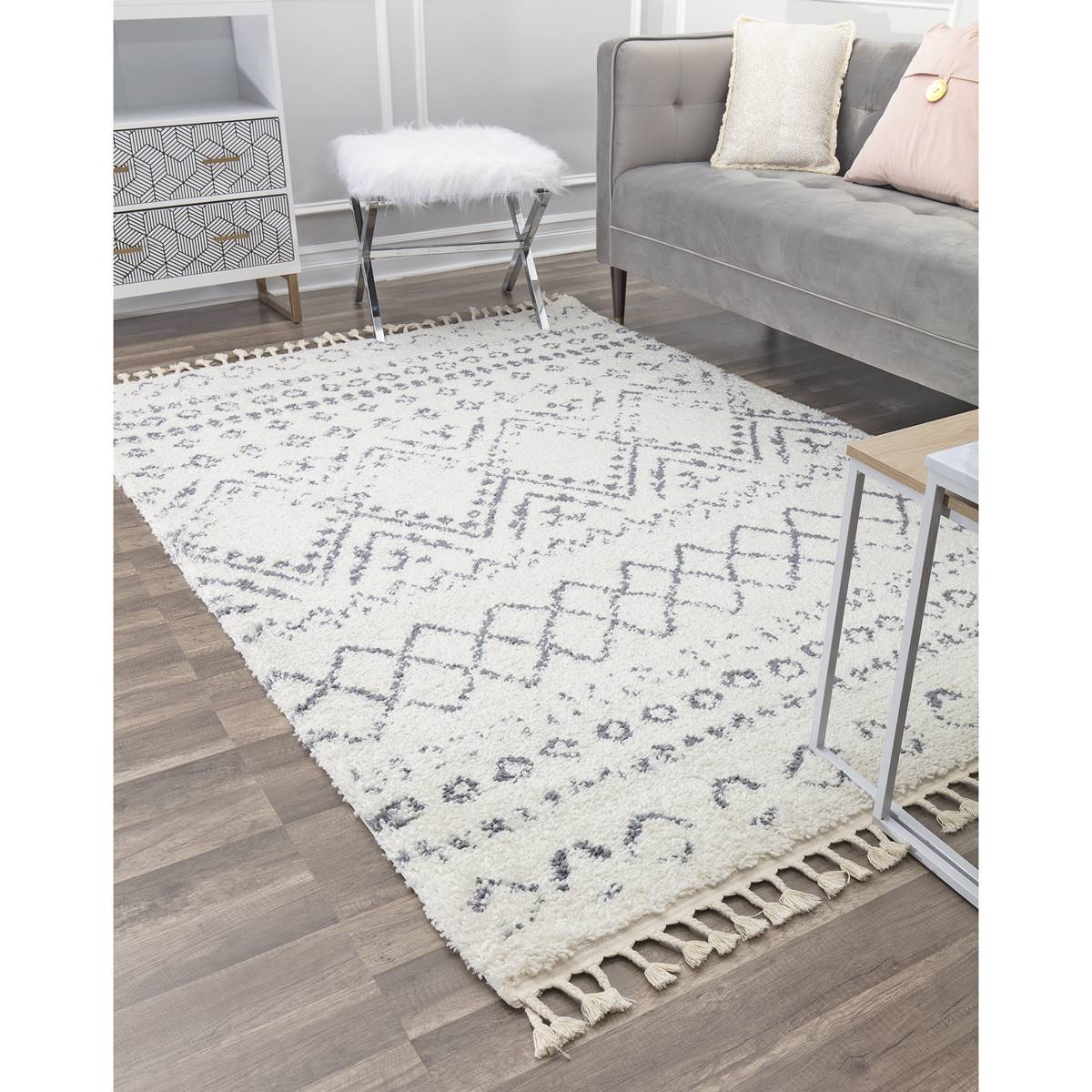 CosmoLiving By Cosmopolitan(tm) Mason Shag Tribal Area Rug