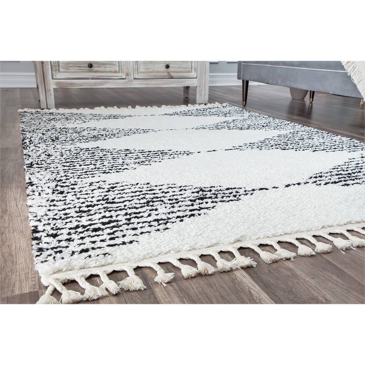 CosmoLiving By Cosmopolitan(tm) Mason Shag Heath Tribal Area Rug