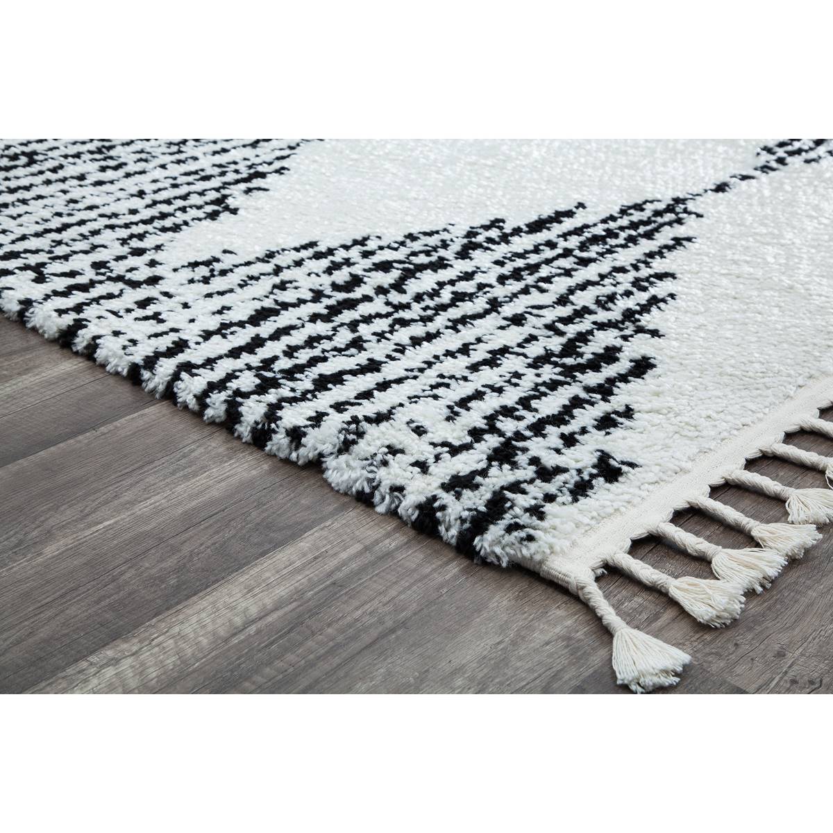 CosmoLiving By Cosmopolitan(tm) Mason Shag Heath Tribal Area Rug