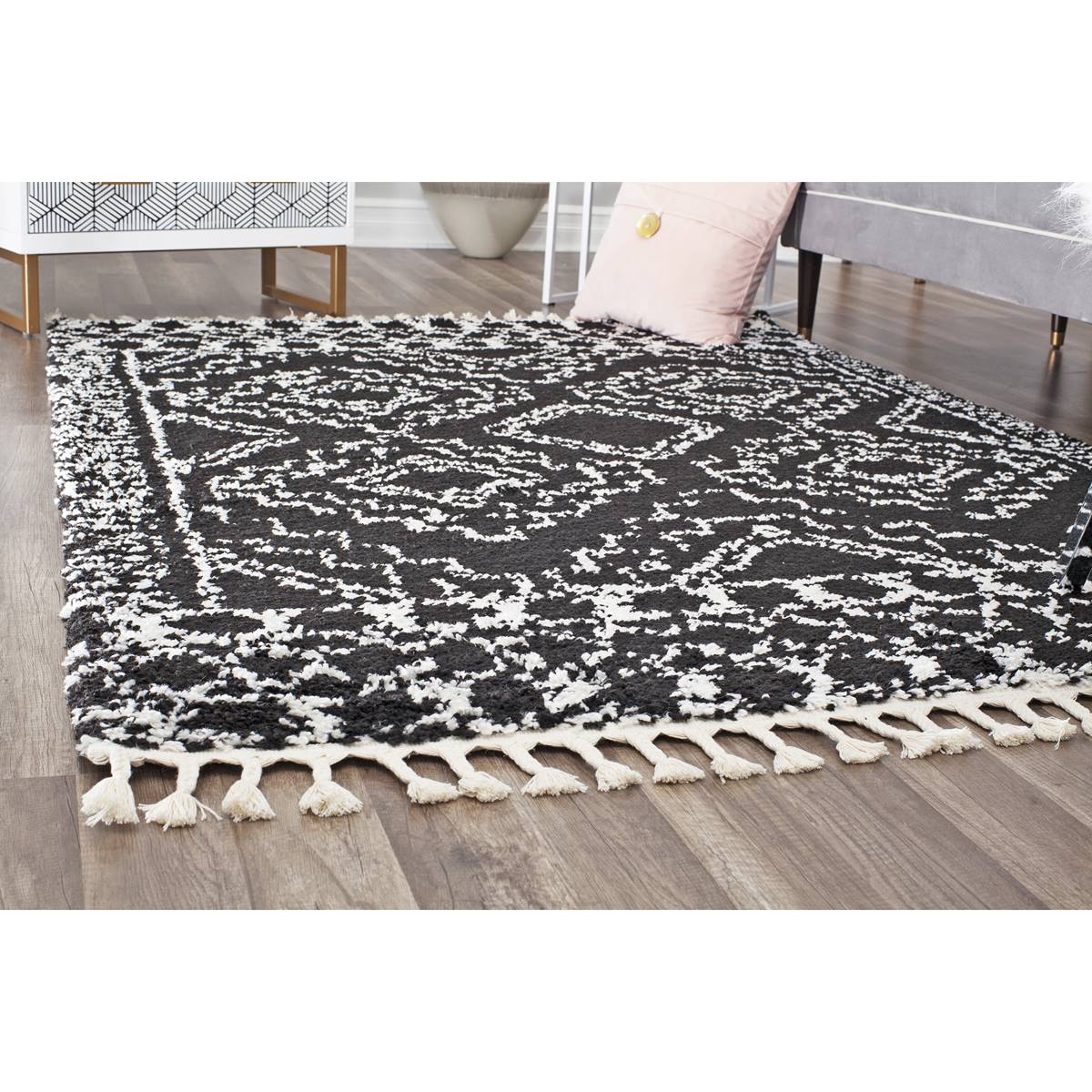 CosmoLiving By Cosmopolitan(tm) Mason Shag Area Rug