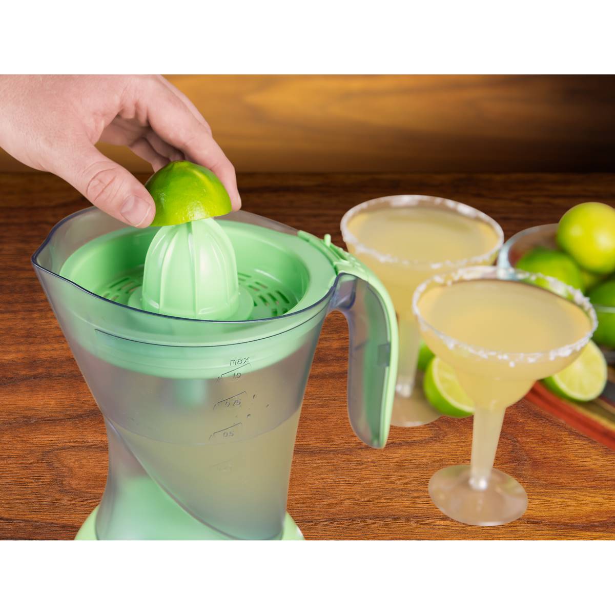 Nostalgia(tm) Taco Tuesday Electric Lime Juicer & Margarita Kit