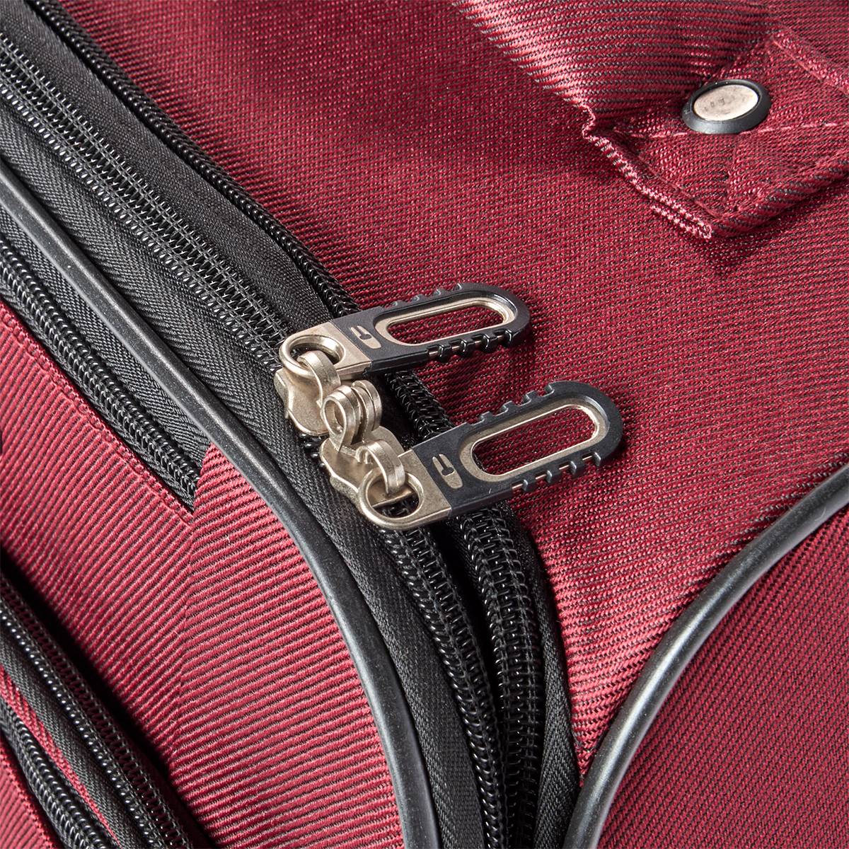 Ciao! Soft Side 24in. Spinner Luggage