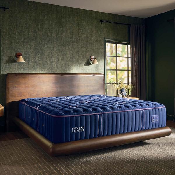 Stearns & Foster(R) Legacy Medium Tight Top Mattress