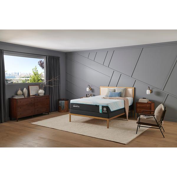 Tempur-Pedic(R) Tempur-ProBreeze(R) 2.0 Medium Hybrid Mattress