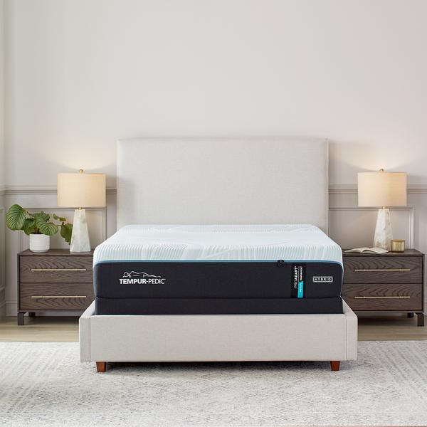 Tempur-Pedic(R) TEMPUR-ProAdapt(R) 2.0 Medium Hybrid Mattress