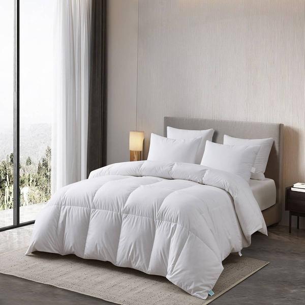 Martha Stewart All Season 233TC Cotton Blend Goose Down Comforter alternate view