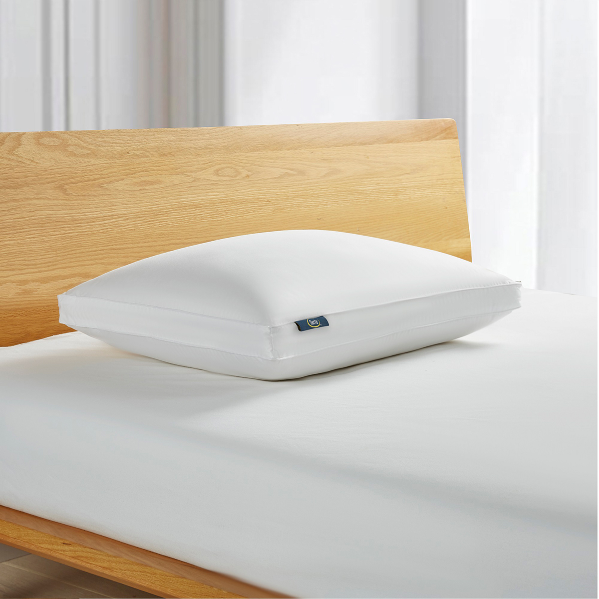 Serta(R) 300 TC White Down Fiber Side Sleeper Bed Pillow - Jumbo